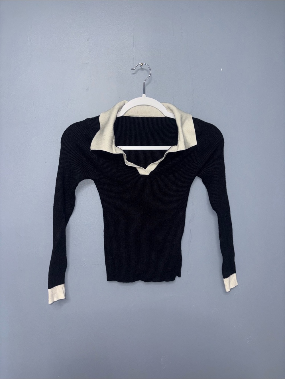 Black Ribbed Collared Longsleeve - Picture 2 of 3